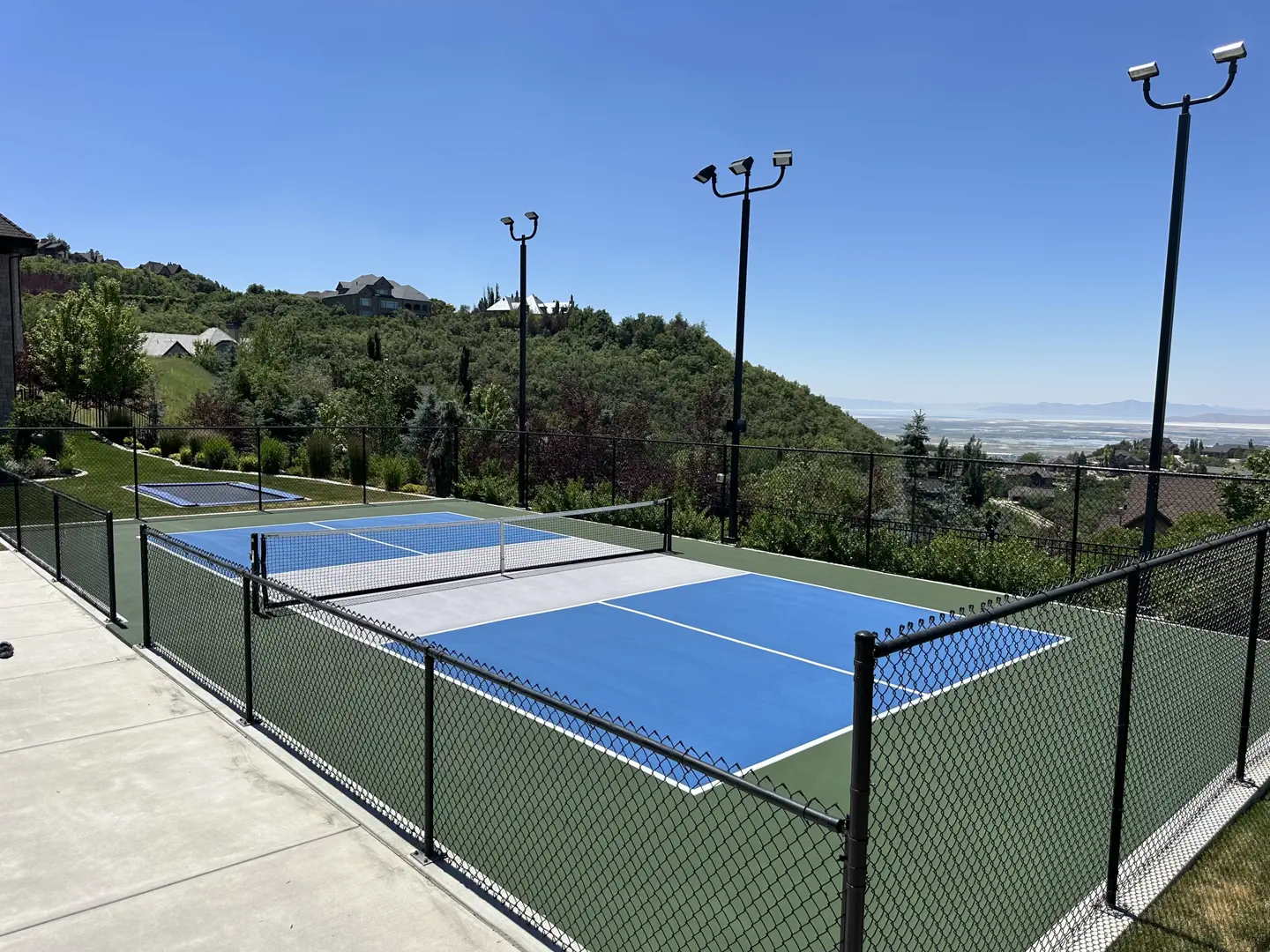 Bountiful 8 3